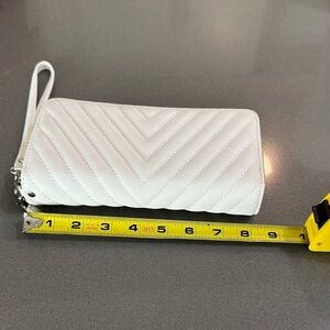 Elegant White Wristlet Clutch NWOT